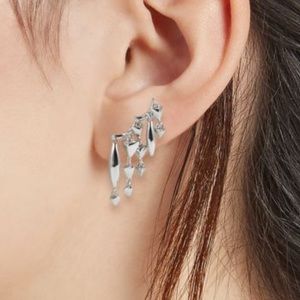 KENDRA SCOTT
Quinn Rhodium Plated Fringe Climber Earrings